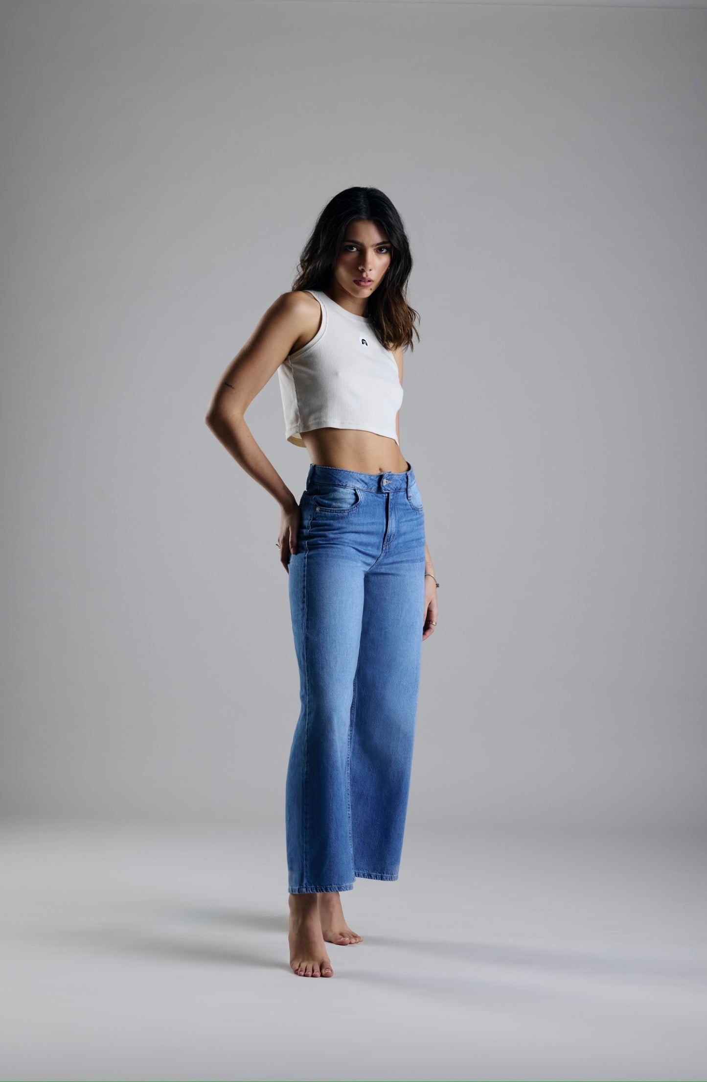 Wide leg pants